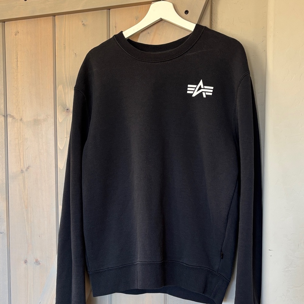 Alpha Industries sweatshirt